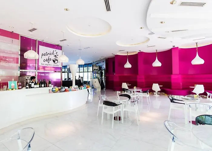 Jing'scrib 2br By Azure Near International Airport Apartment