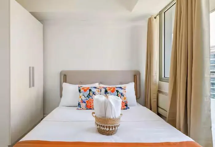 Jing'scrib 2br By Azure Near International Airport Apartment