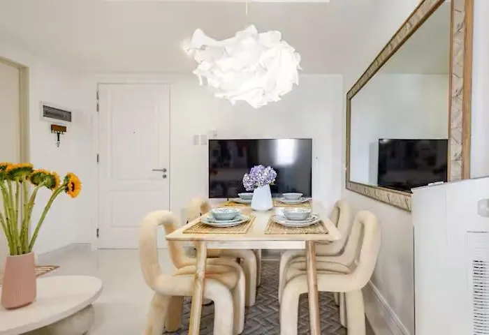 Apartment Jing'scrib 2br By Azure Near International Airport Manila